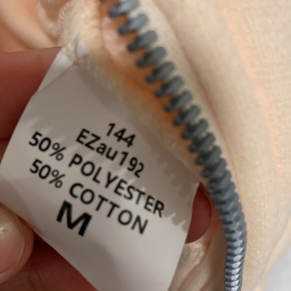 Peach colored zip-up sweatshirt, women’s size M - Picture 5 of 5